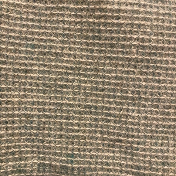 Brand New TBCo Wool Blanket in Sage - Picture 2 of 3